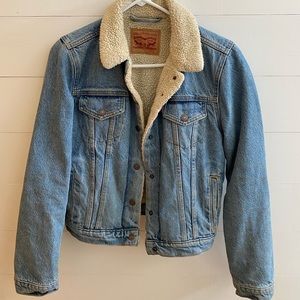 LEVI’S Sherpa Denim Jacket